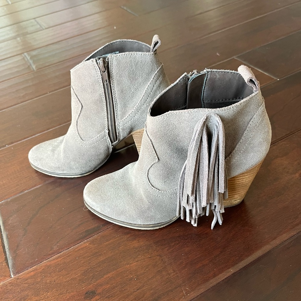 Steve Madden Taupe Suede Ankle Booties with Fringe
